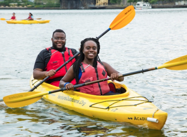 Benefits of Outdoor Sports: Kayaking, Applicable People, and Precautions