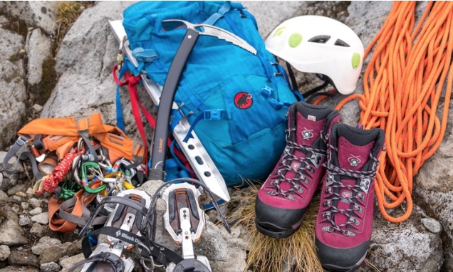 Essential Equipment and Tools for Outdoor Rock Climbing Beginners and Enthusiasts