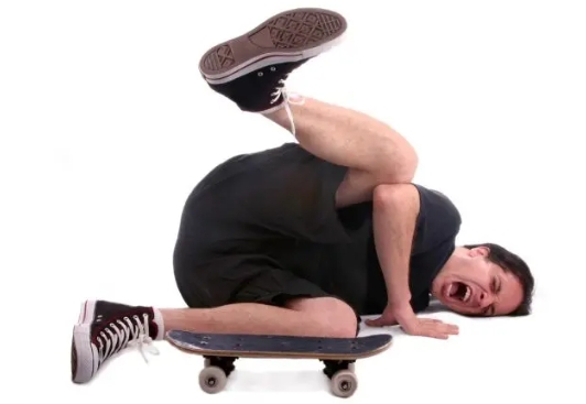 What Accidents or Injuries May Occur When Playing Skateboarding? How to Deal with Emergencies