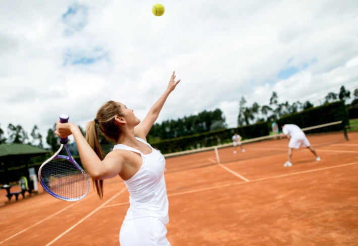 Benefits of Outdoor Sports - Tennis: Applicable People and Precautions