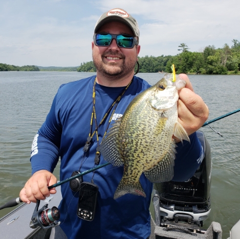 What Equipment and Precautions Do I Need to Bring When Fishing Outdoors in Summer?