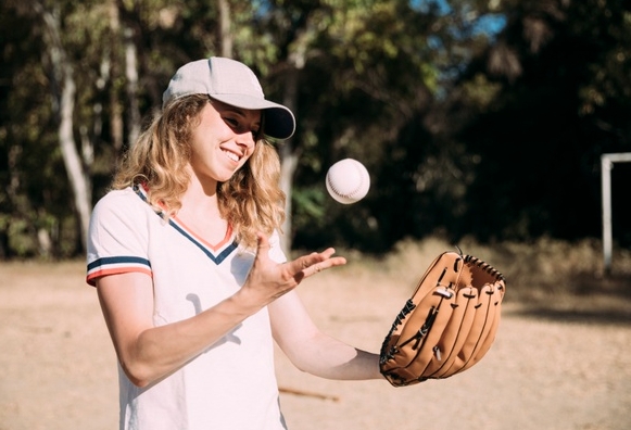 How to Play Baseball Outdoors to Make It More Exciting and Memorable?