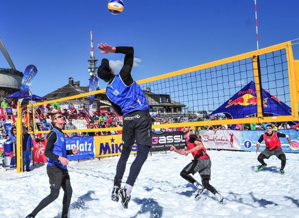 What Equipment and Precautions Do I Need to Bring When Playing Volleyball Outdoors in Winter?