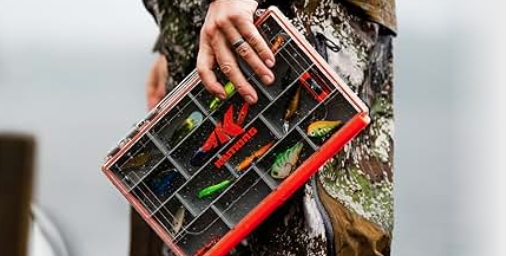 How to Choose and Buy Fishing Tackle Box ?